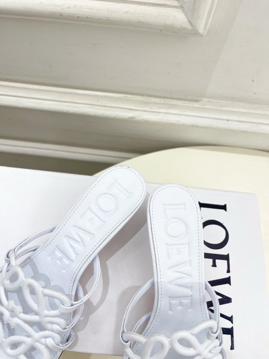 Босоножки фото 8