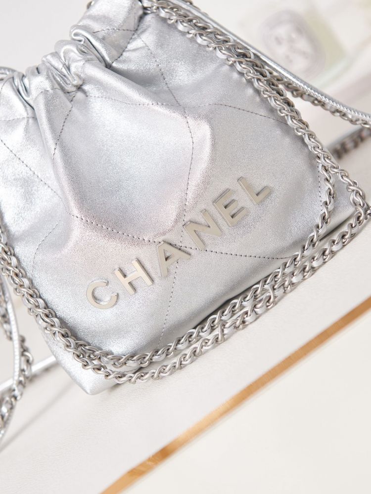 A bag CHANEL 22 фото 2