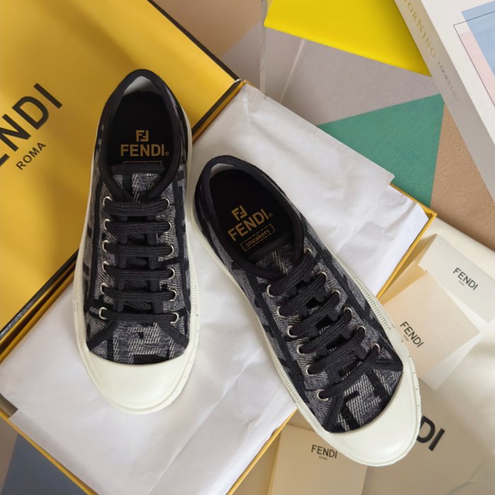 Кеди жіночі Domino