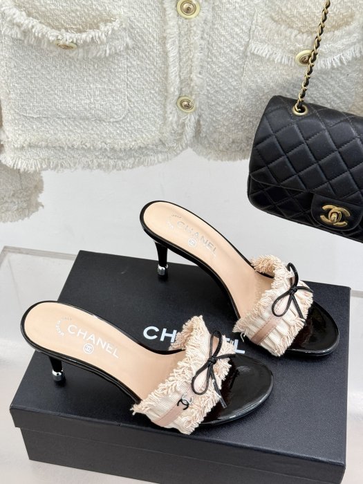 Босоножки фото 3