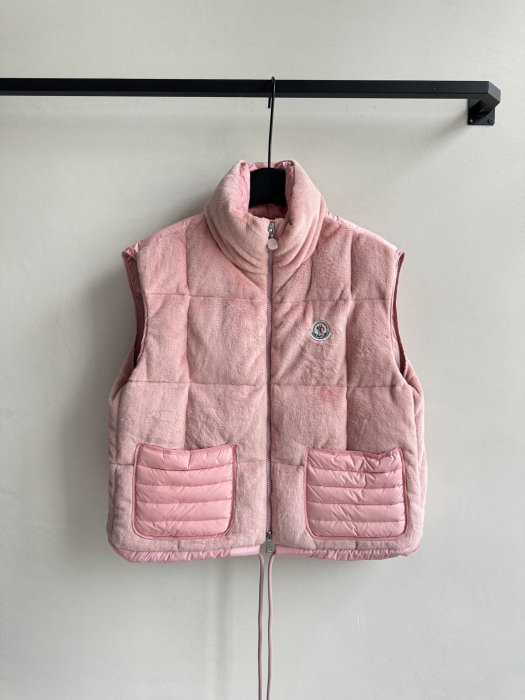 Vest women's