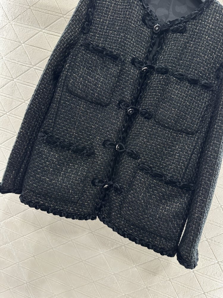 A jacket women's фото 5