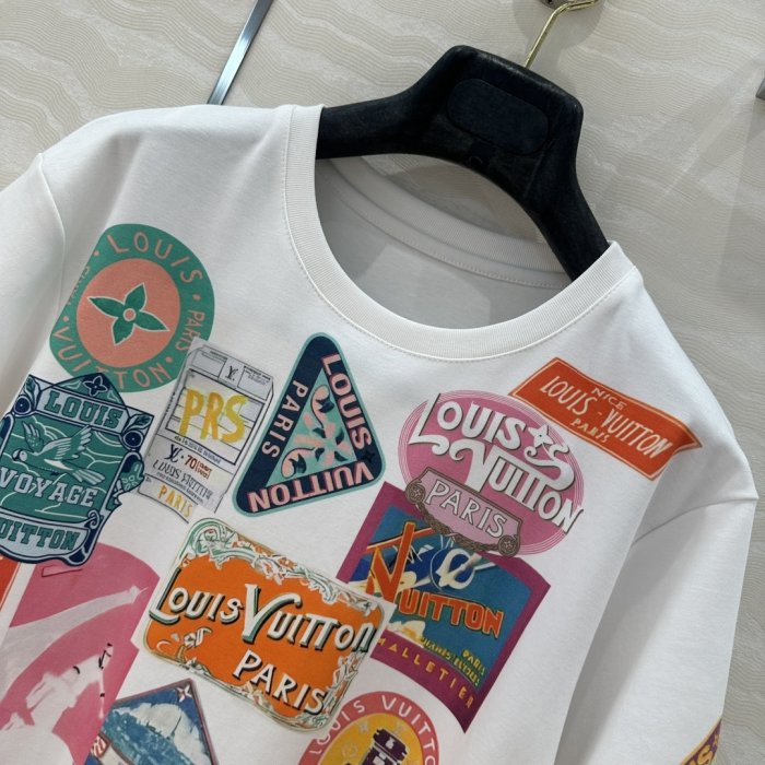 T-shirt women's фото 4