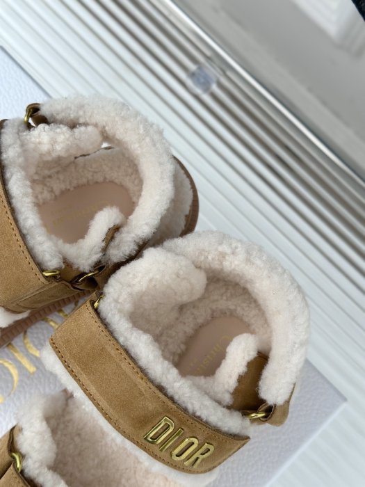 Sandals on fur фото 8