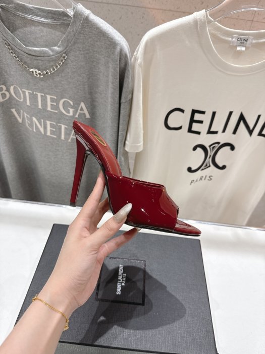 Босоножки фото 5