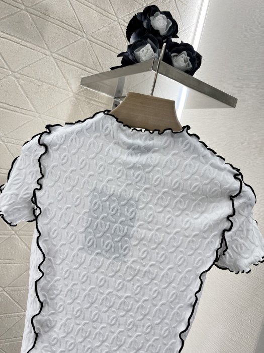 Футболка женская фото 4