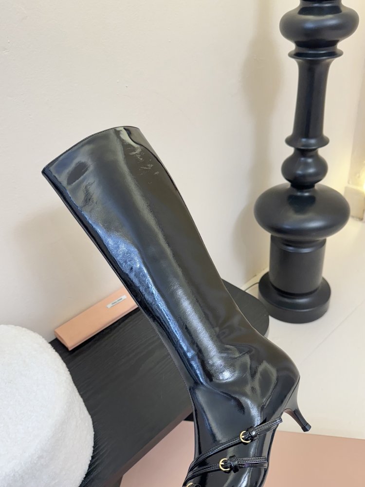 Boots women's фото 6