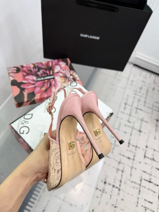 Sandals on high heel фото 9