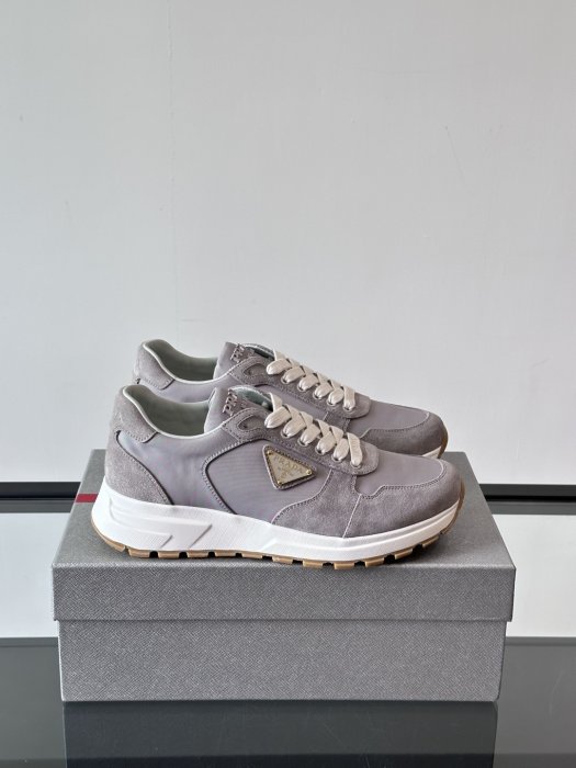 Кроссовки мужские