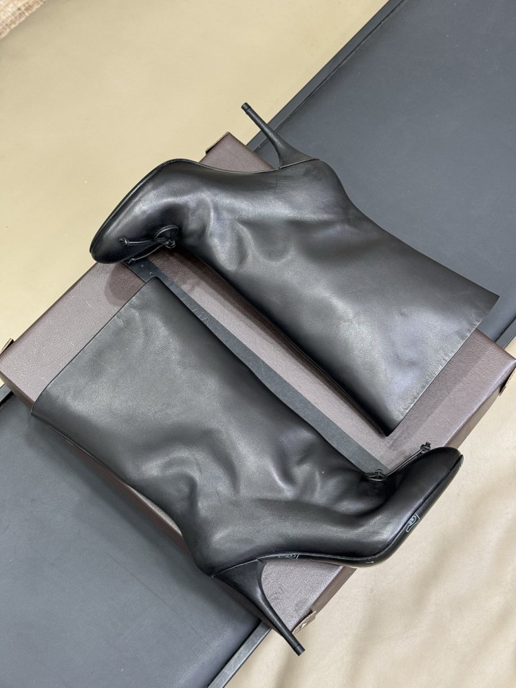 Ботильоны на высоком каблуке фото 4