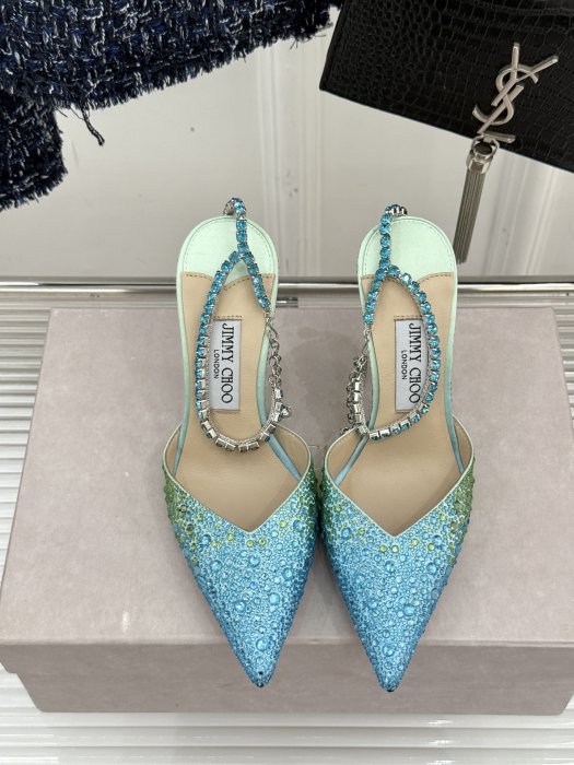 Босоножки фото 4