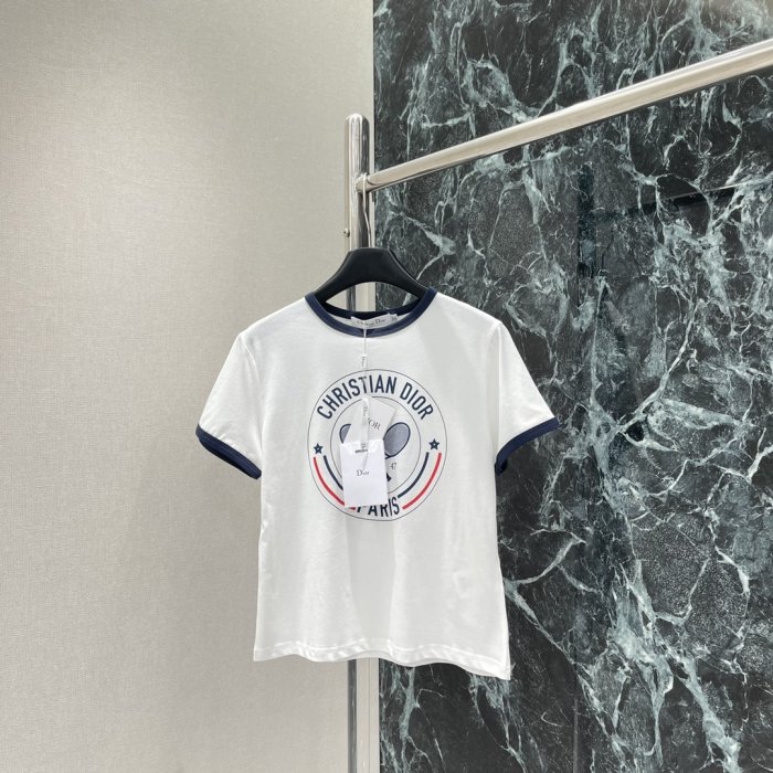 Футболка женская