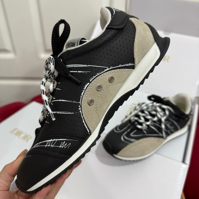 Кроссовки фото 7