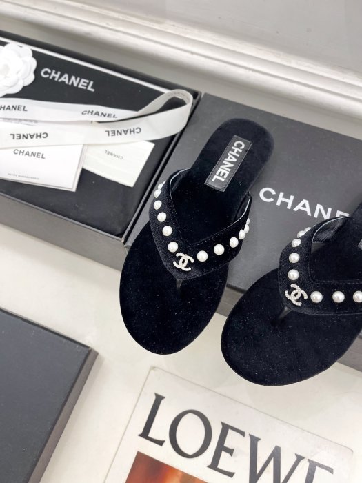 Шлепанцы фото 8