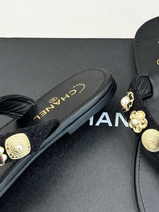 Шлепанцы фото 6