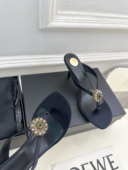 Босоножки фото 6