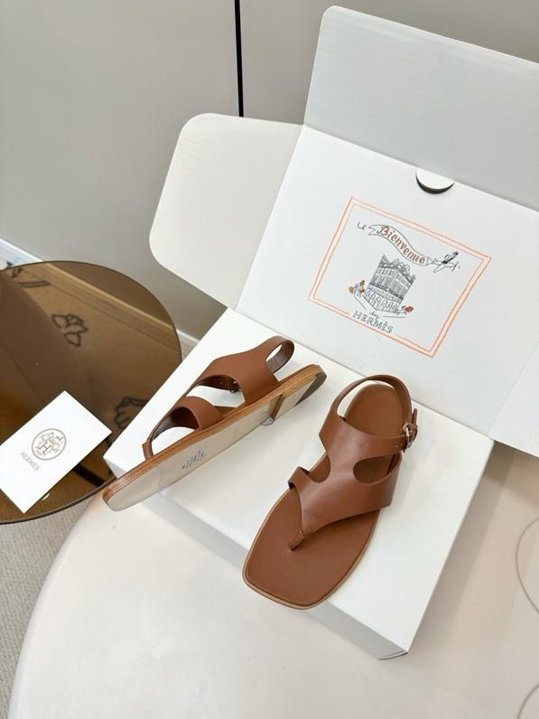 Сандалі шкіряні жіночі фото 5