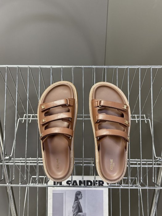 Шлепанцы фото 6