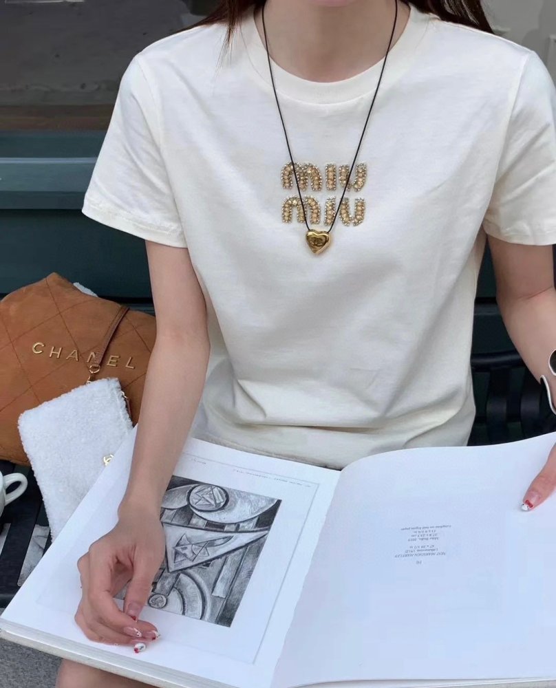 Футболка жіноча фото 8