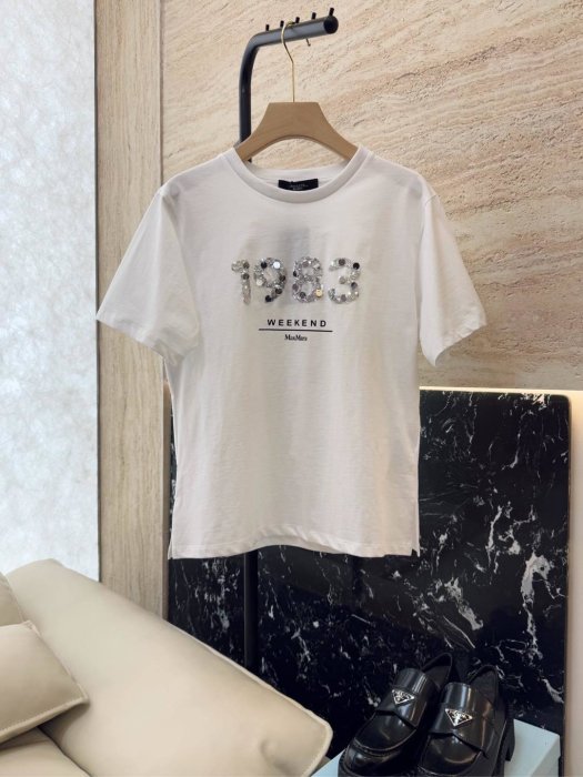 Футболка жіноча