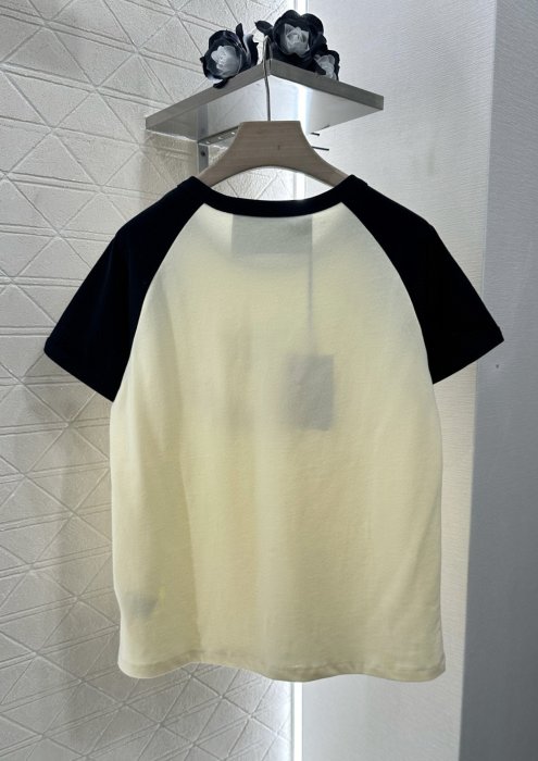 T-shirt women's фото 2