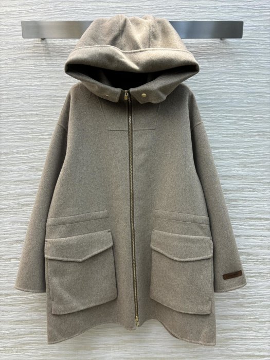 Coat women's