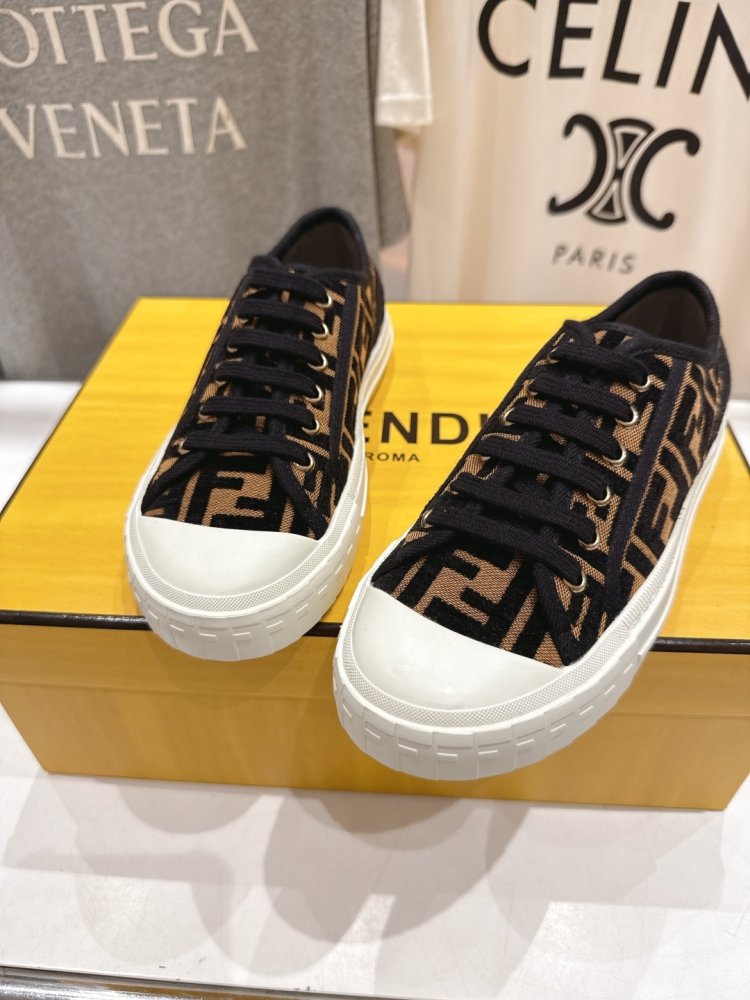 Кеди жіночі фото 6