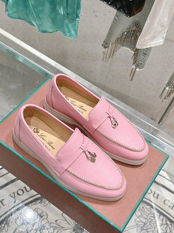 Лоферы женские кожаные розовые