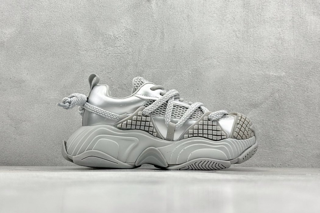 Sneakers фото 2