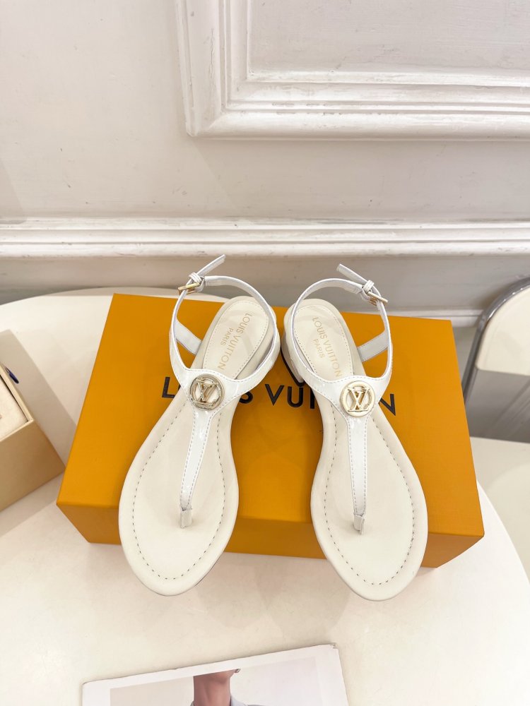 Сандалии женские