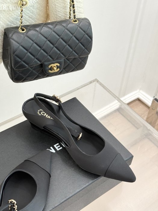 Босоножки фото 5