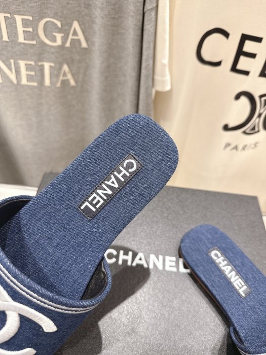 Шлепанцы фото 6