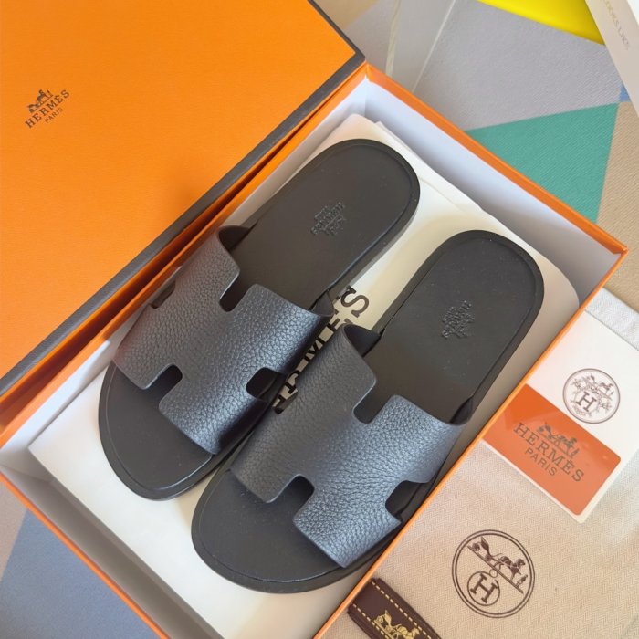 Шлепанцы женские фото 5