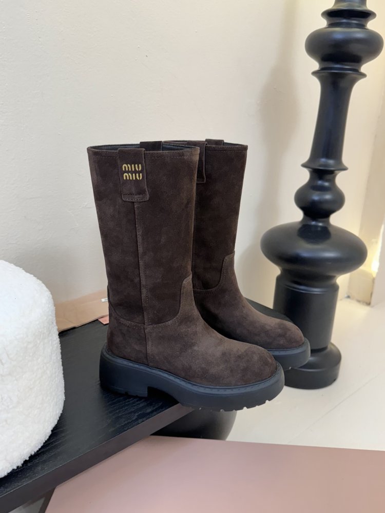 Сапоги женские фото 2