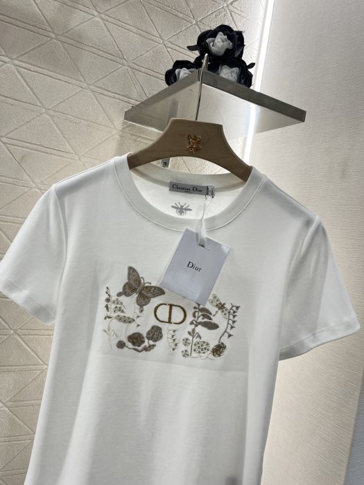 Футболка женская фото 3