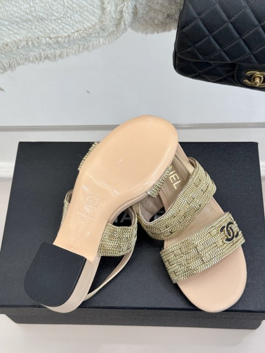 Босоножки фото 9