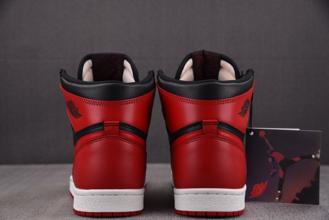 Кроссовки Air Jordan 1 Retro High фото 5