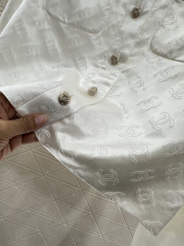 Куртка жіноча фото 8