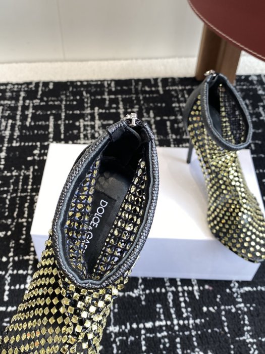 Босоножки фото 7