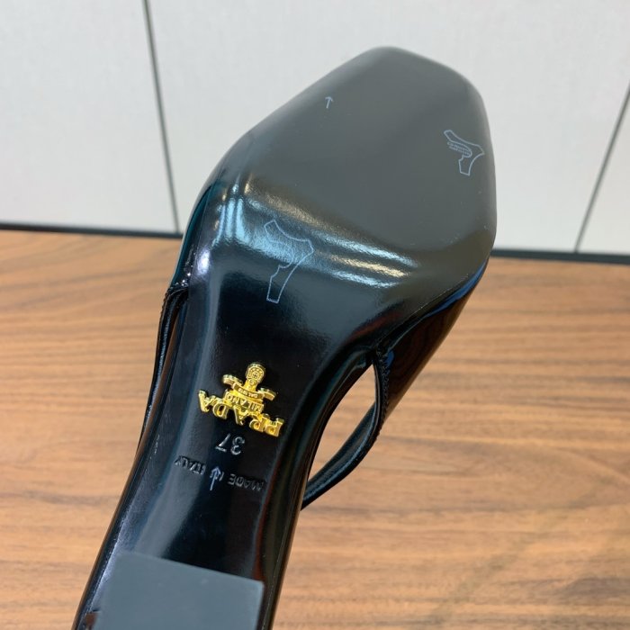 Босоніжки фото 9