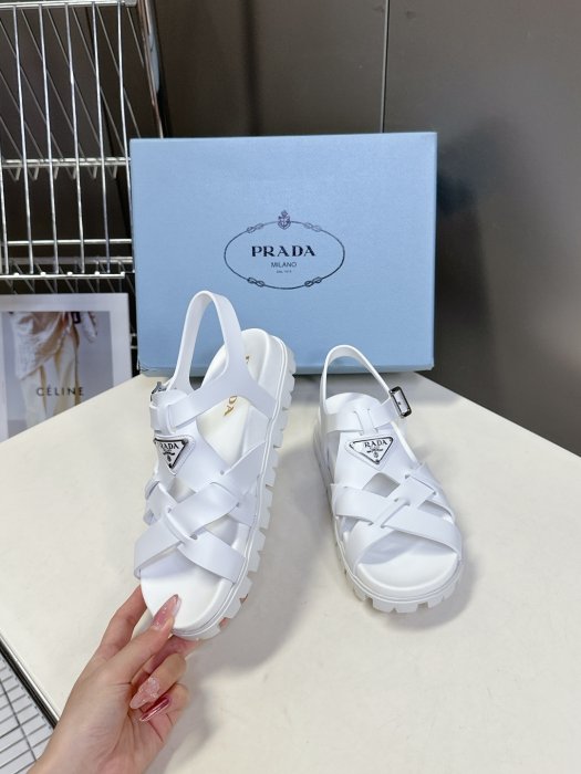 Сандалии женские фото 4