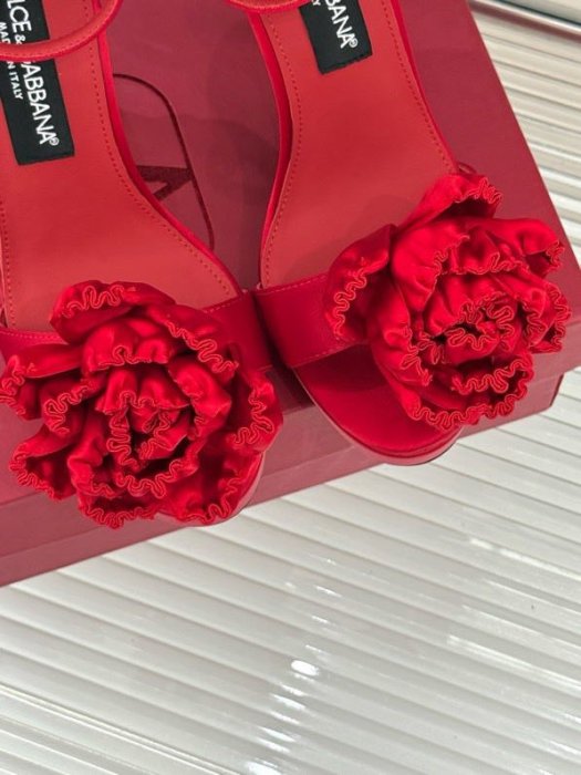 Босоноэки на високому підборах фото 7