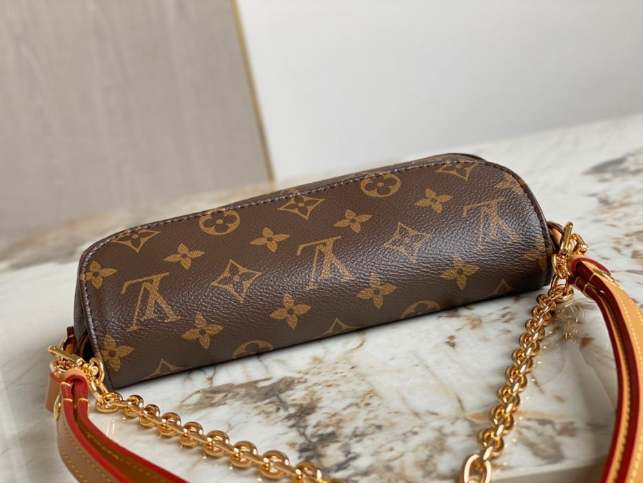 A bag women's Wallet On Chain Ivy 23.5 cm фото 5