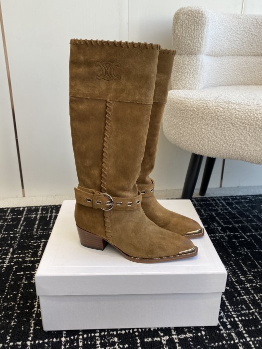 Boots women's