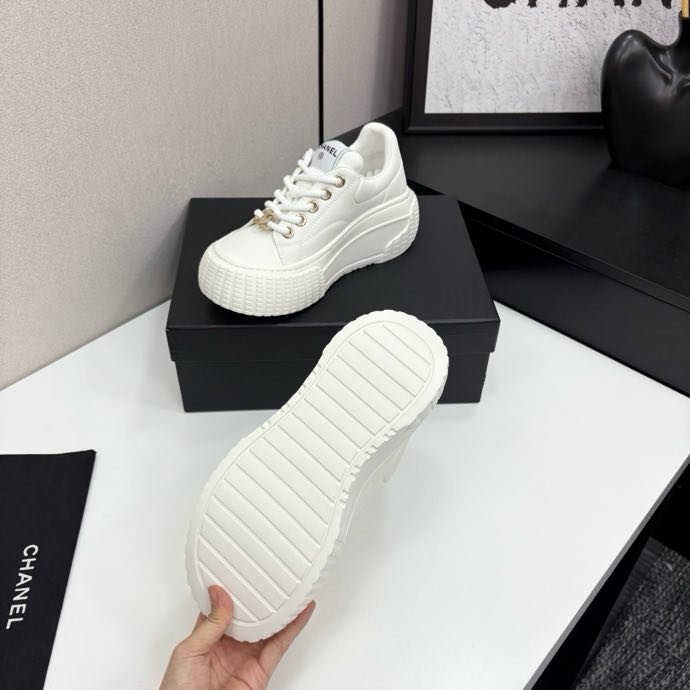 Кроссовки женские фото 8