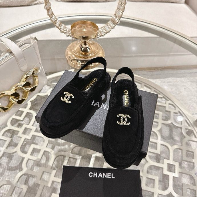 Лоферы женские