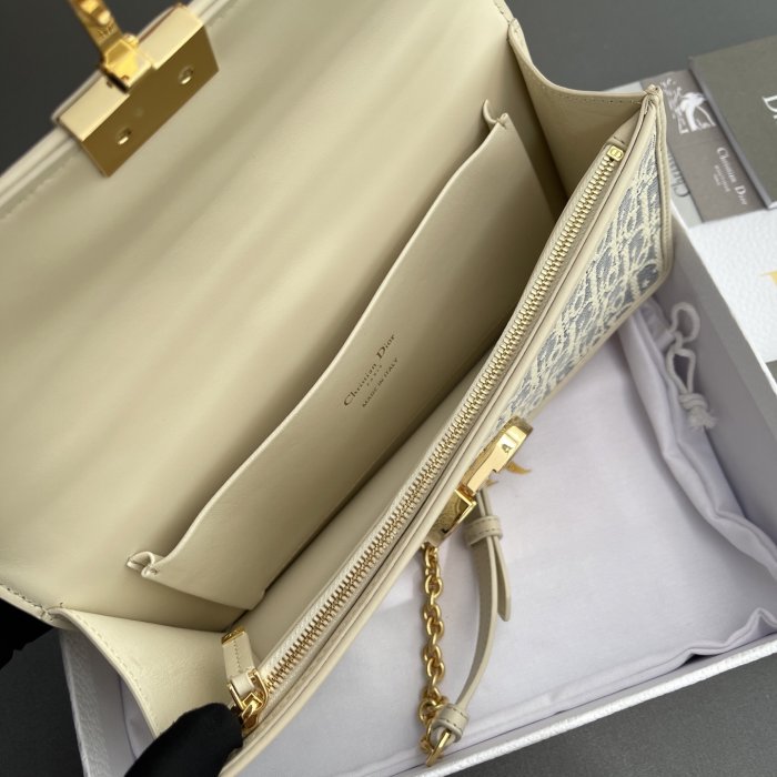 Сумка 30Montaigne 25 см фото 8