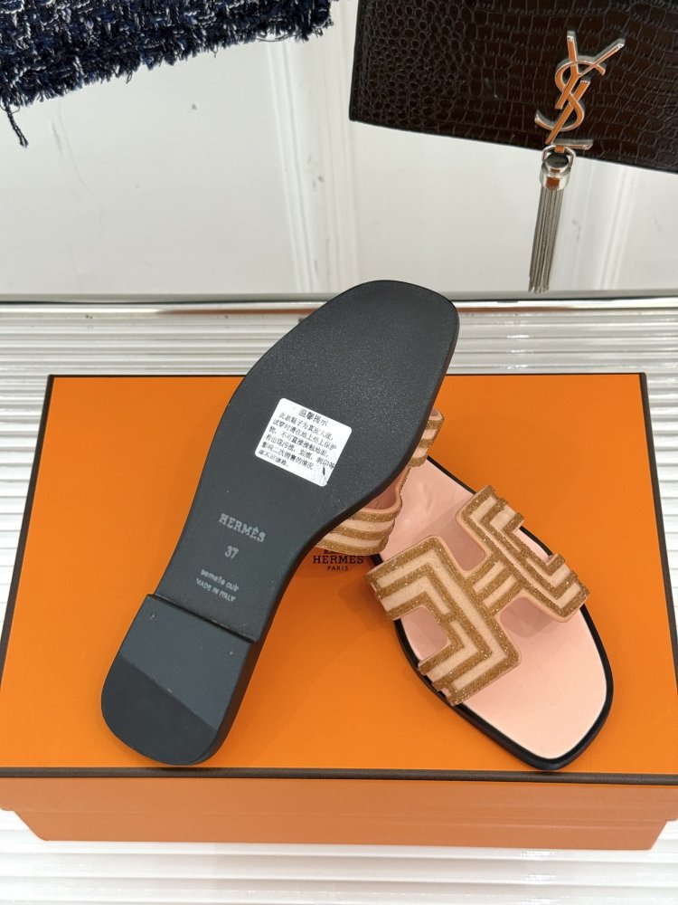 Шлепанцы Oran женские фото 9