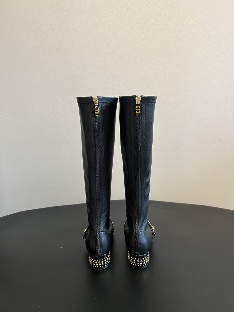 Сапоги женские фото 6