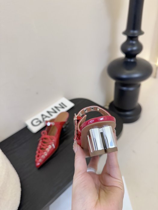 Босоніжки фото 6